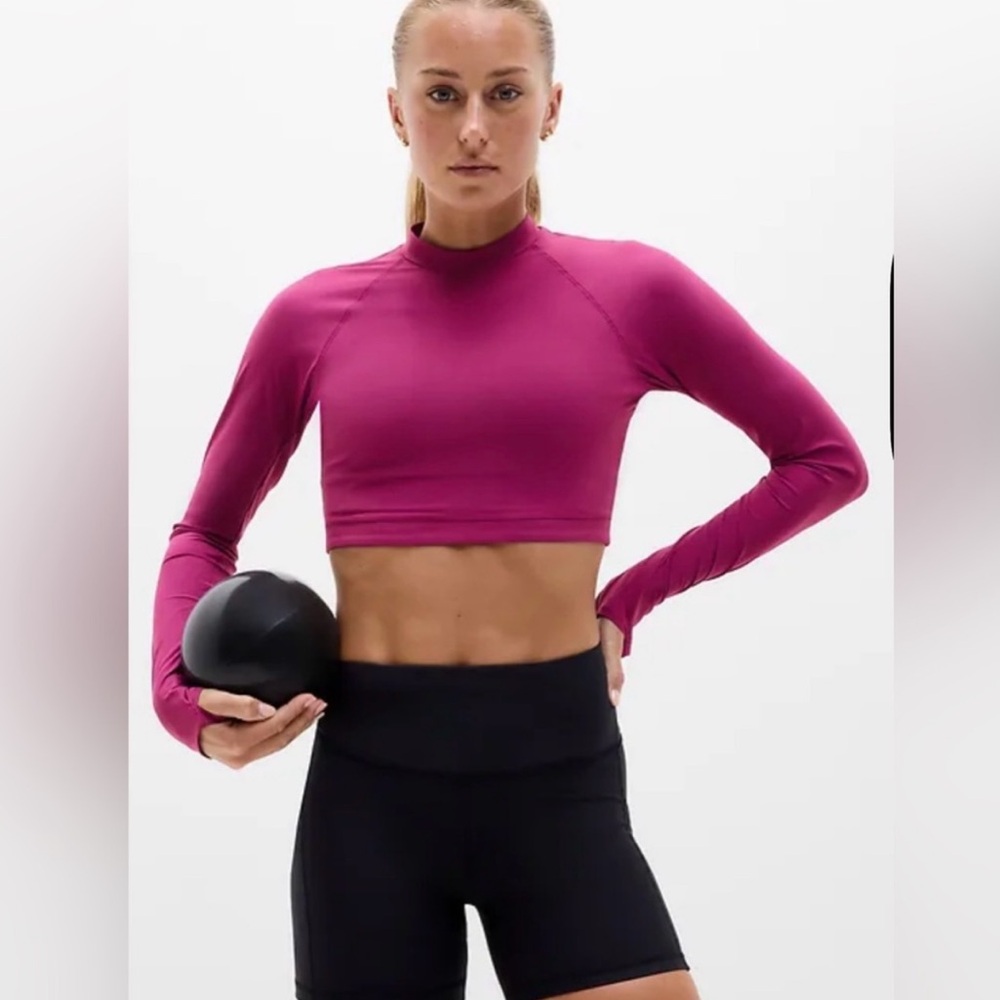 NWT Athleta Crosstrain Ultra Crop Top in Magenta - X-Small